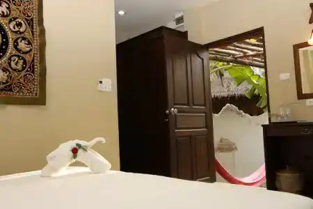Lanta Castaway Beach Resort - 69