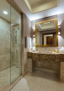 Doubletree by Hilton Van - 47