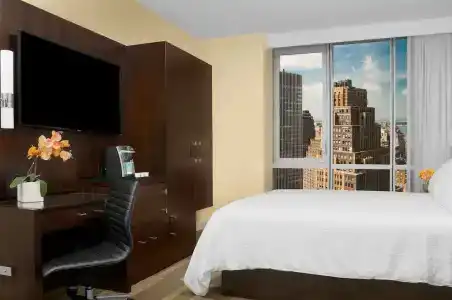 Hilton Garden Inn Times Square Central - 86