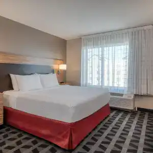 TownePlace Suites by Marriott Indianapolis Airport - 28