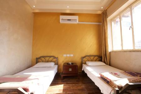 Sun Rise & Hostel & Tours - 40
