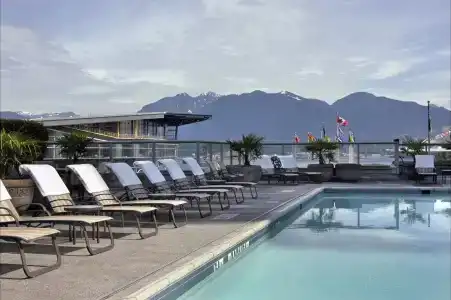 Fairmont Waterfront - 10