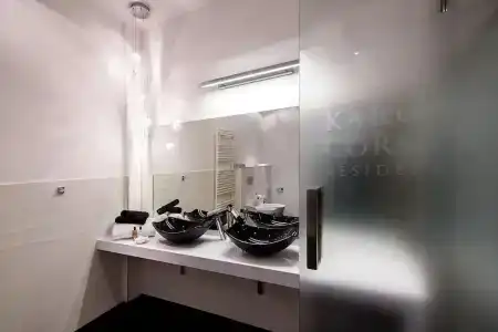 Karoly Corner Residences - 141