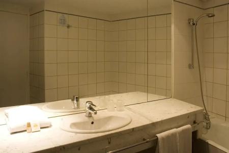Ours Blanc - Place Victor Hugo - 42