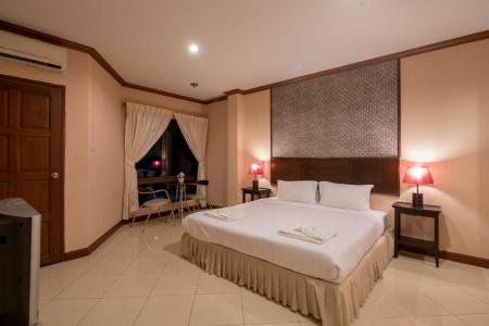 Amarin Patong - 32