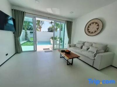 Lotus Bleu Resort & Restaurant - 118