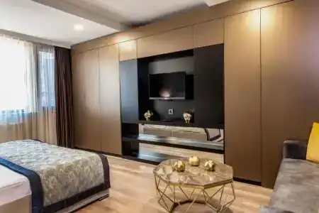 A Palace Suites - 27