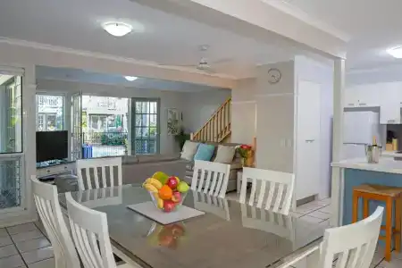 Coral Beach Noosa - 43