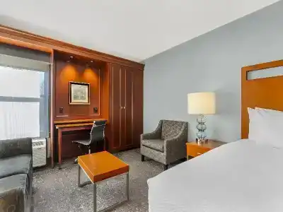 Best Western Plus - 70
