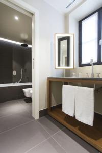 Savona 18 Suites - 9