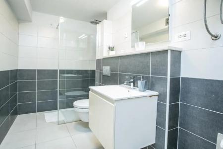 Garden Apartment - 100