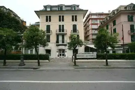 Astoria - 13