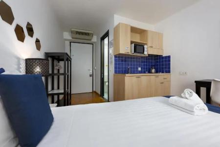 Lugano Center GuestHouse - 23