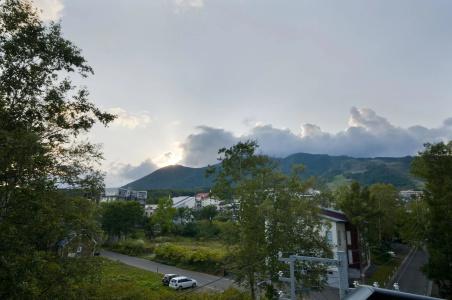 Mountainside Palace - 10