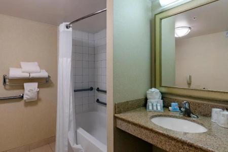 Hilton Garden Inn West I-65 Airport Boulevard - 38