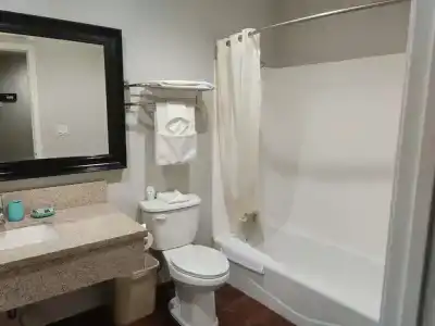 Lyfe Inn & Suites By Aga - Lax Airport - 37