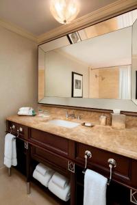 The St. Regis Houston - 44