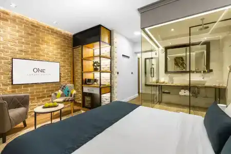 One Luxury Suites - 53