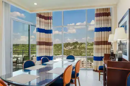 Hilton Convention Center - 7