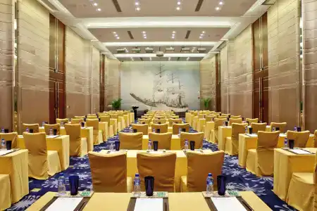 Crowne Plaza, An Ihg - 21