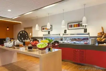 Ibis Izmir Alsancak - 8