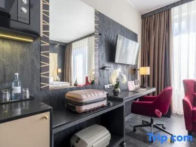 Plaza Schwerin; Sure Collection By Best Western - 148