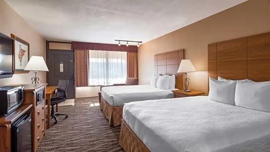 Best Western Plus Saddleback Inn and Conference Center - 56