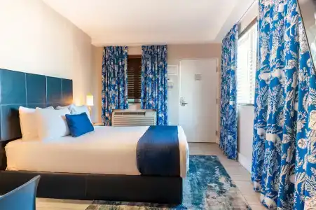 Waterside and Suites - 25
