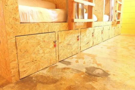 Seawall Hostel - 41
