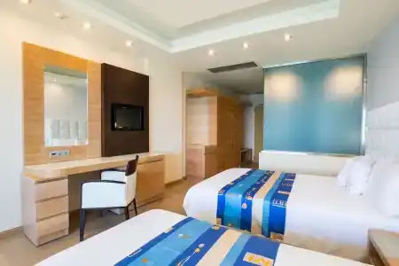 Konstantinos Palace - 37