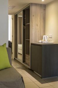 Mayfair Gardens - 5