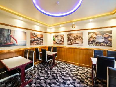 Oyo Vegas - 15