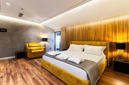La Suite Boutique - 184