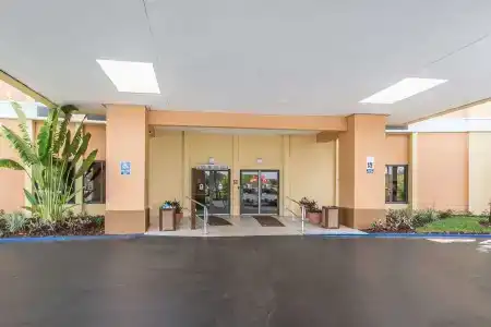 Comfort Inn Maingate - 0