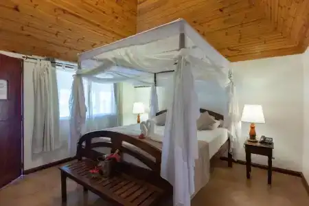Cote d'or Lodge - 77