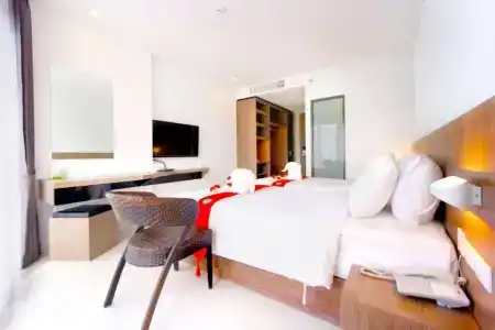 Phoenix Karon Beach - 54