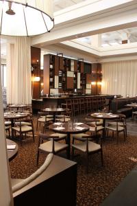 Hyatt Regency - 26
