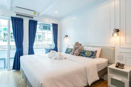 White Ivory Bed And Breakfast - 26