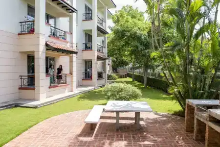 Diamond Westlake Suites - 120