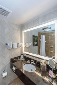 DoubleTree by Hilton North Charleston - Convention Center - 52