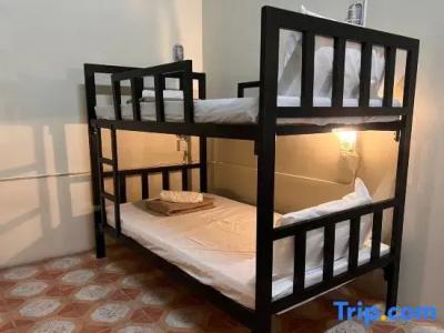 Phuket Old Town Hostel - 33