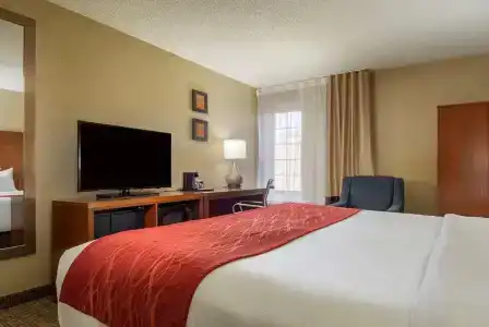 Comfort Inn Santa Fe - 36