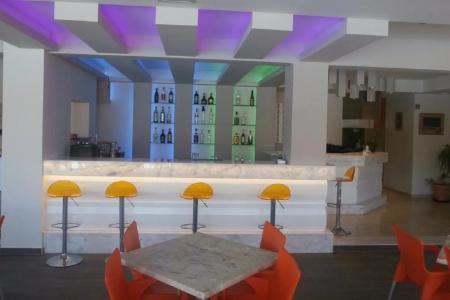 Dias Studios & Suites - 8