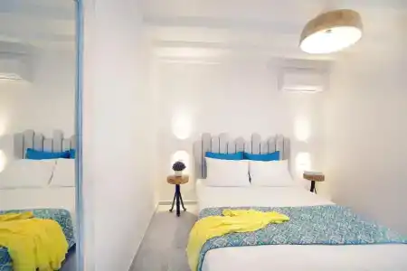 Mykonos Town Suites - 32