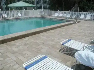 Gulfview Manor - 11