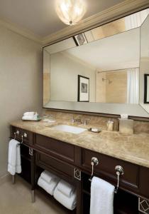 The St. Regis Houston - 29