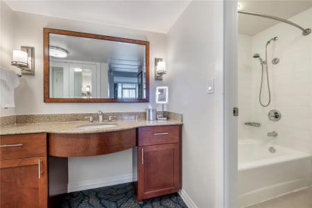 Hilton Grand Vacations Club at Hilton Hawaiian Village - 36