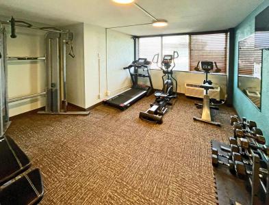 Quality Inn & Suites Downtown - 20