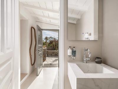 Four Seasons Hydra Luxury Suites - 20