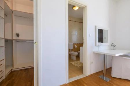 Luxury Klara - 52